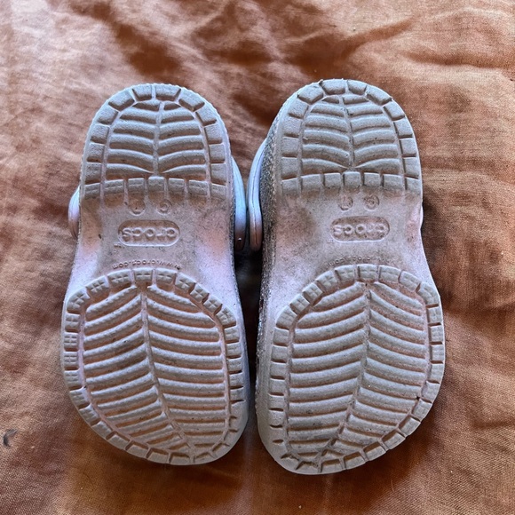 Sparkly Pink Crocs - Picture 4 of 4